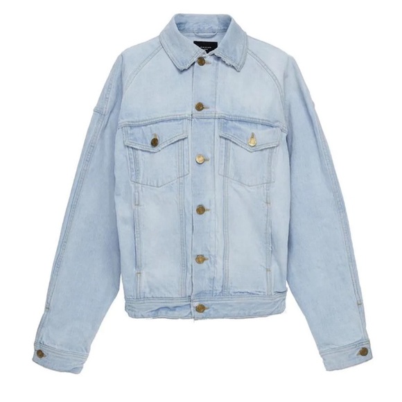 Fear of God Other - FEAR OF GOD
Light Denim Jacket
Size: M